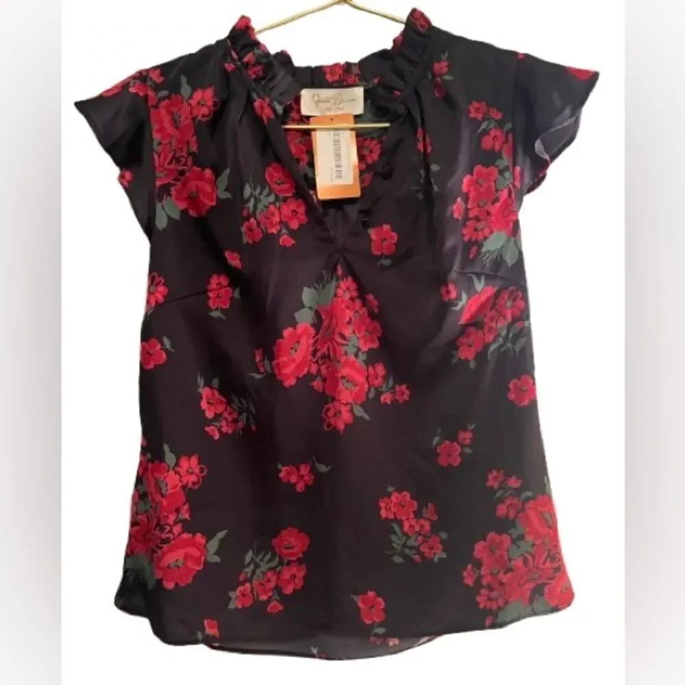 JB by Julie Brown Black and Red Flutter Sleeve Blouse